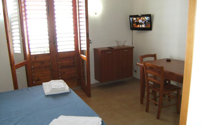 Casa Vacanza Villa Rosa Residence Calavà