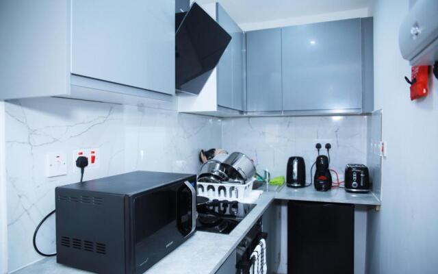 Stunning 2-bed Apartment in Harrow