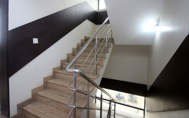 OYO 9617 Hotel PC Residency