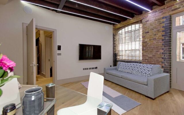 Luxury Loft Oxford Street with AC