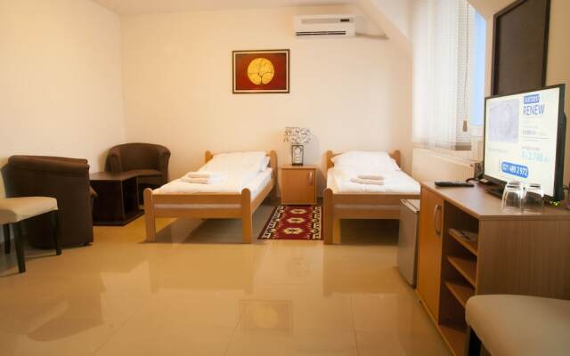 Guest house Royal II
