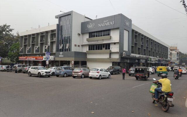 OYO 8656 Hotel Nataraj