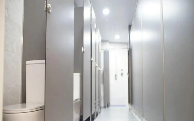 Aiora Hostel