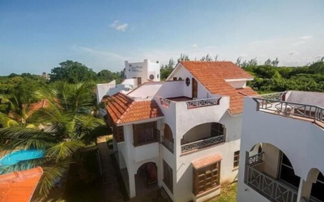 Diani Breeze Villas