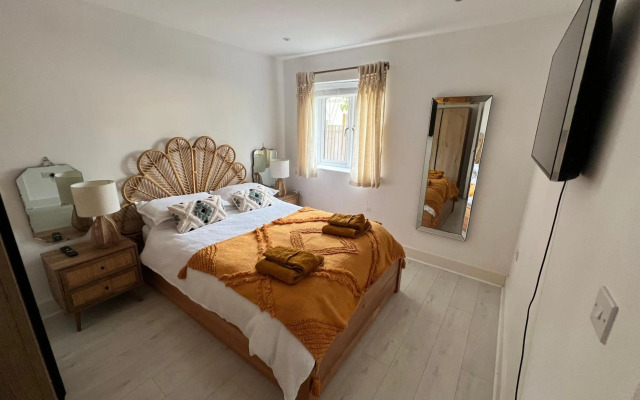 Warm, cosy apartment sleeps 4