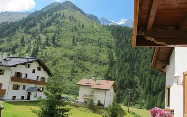 Garni Appartements Arnika