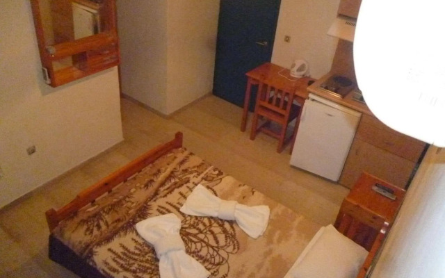 Astir Rooms