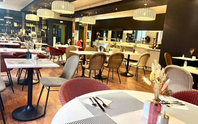 Mercure Nantes Centre Grand Hotel
