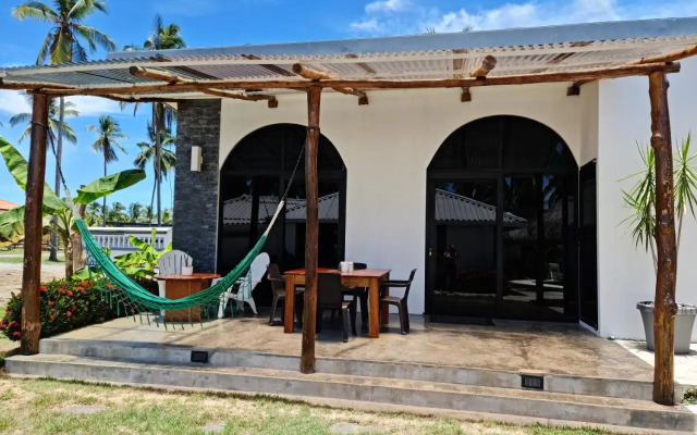 Show Pony Beach Resort and Suites