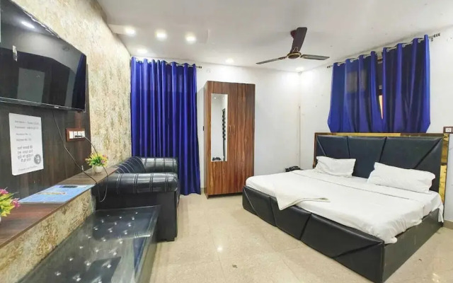 Hotel Vcr Inn