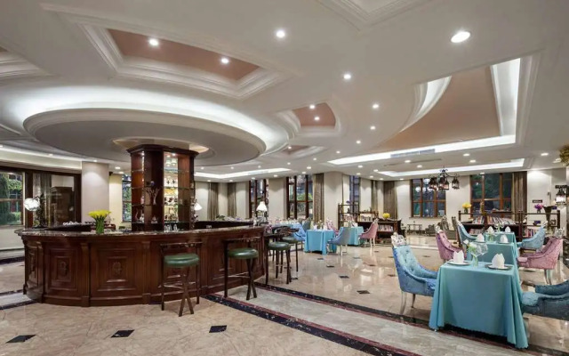 Days Hotel & Suites Venice Nanguo