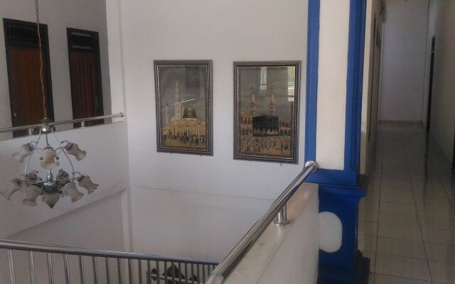 Losmen Ibu Hj. Tarjo