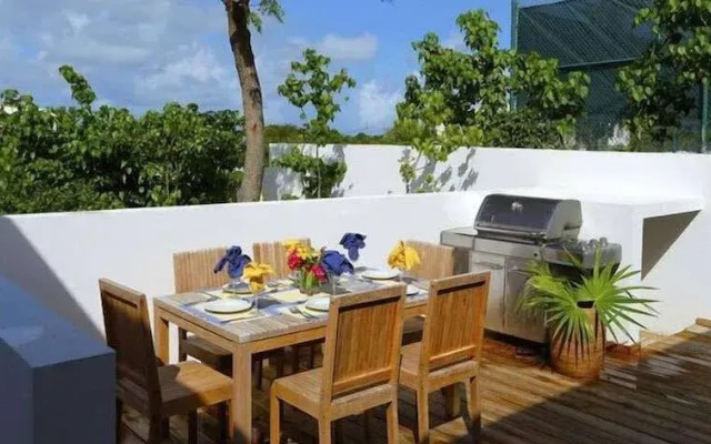 Zenaida Estate