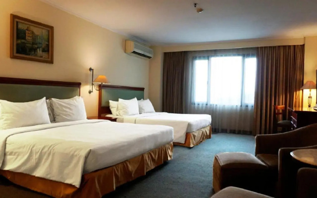 Mega Anggrek Hotel & Convention