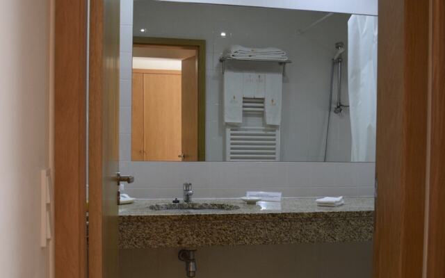 Mosteiro De S. Cristovao De Lafoes