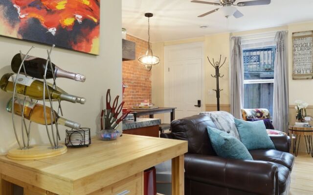 Charming Downtown Galena Apartment 2 Bedroom Apts by Redawning