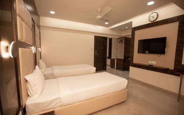 Hotel Naaz Executive Near T2 Airport