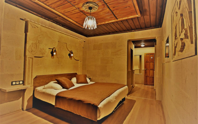 Ciner Hotel