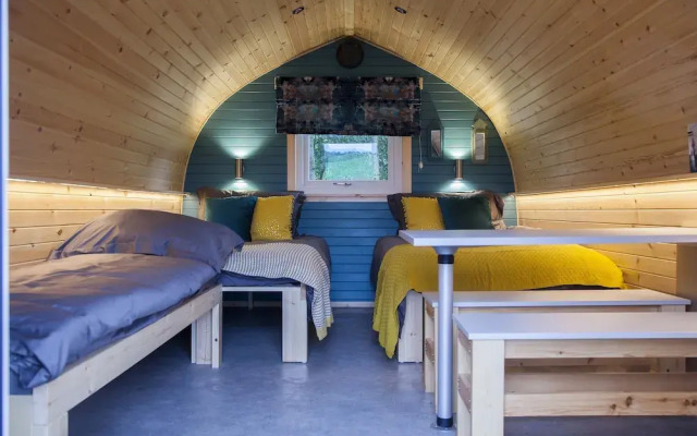 Arnprior Glamping: Brae Face