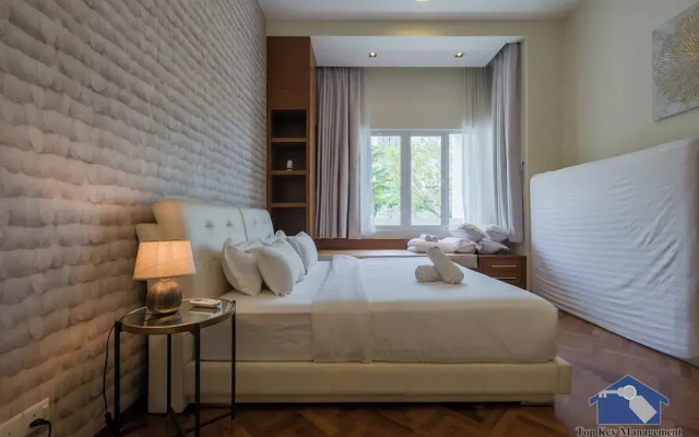 The Suites Straits Quay
