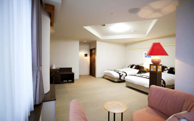 Northern Arc Resort Hotel