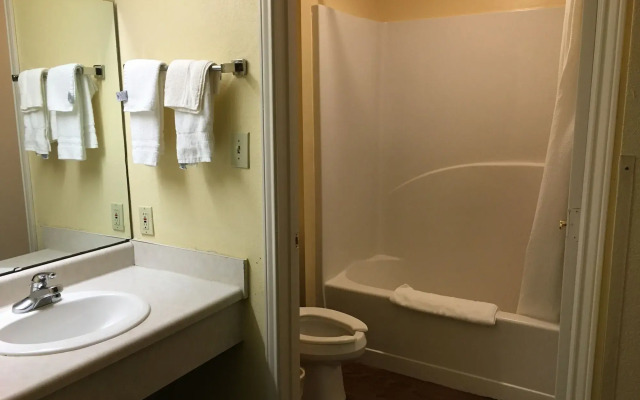 Woodstream Inn