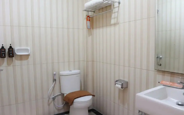 Front One HK Resort Semarang