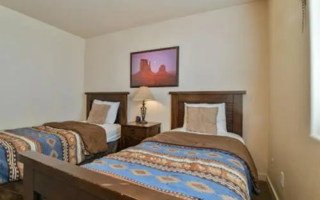 Rim Village O4