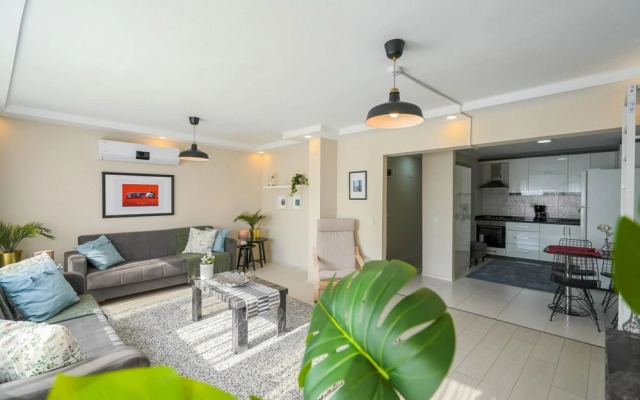 Missafir Stylish Flat Near Hadrian s Gate