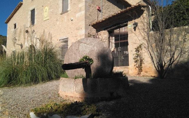 Hotel Masia Can Vive