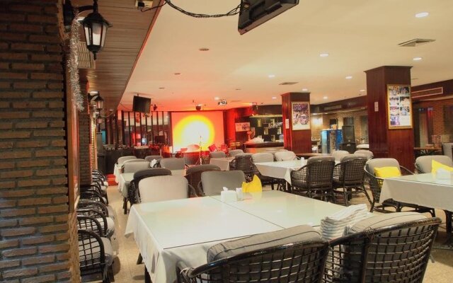 The Tower Praram 9 Hotel