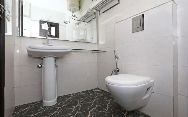OYO 11044 Hotel Tulip Suites