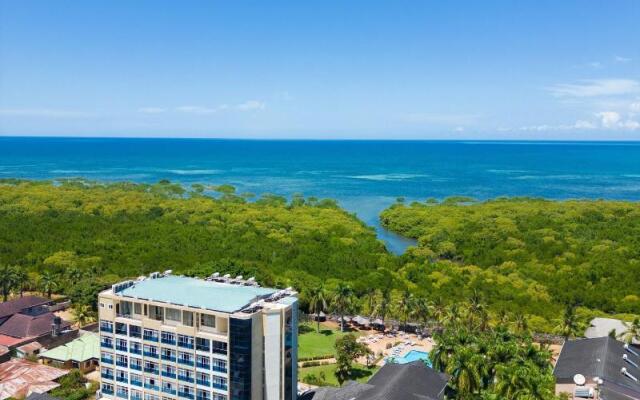 Tanga Beach Resort & Spa