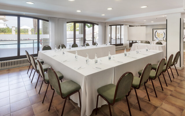 Hotel ILUNION Caleta Park