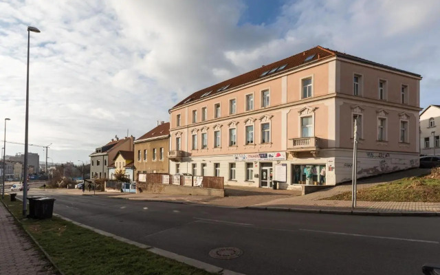 Sunshine Apartment near the City center
