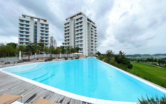 The Heaven Resort