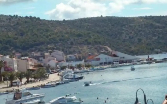 Marko - 30m From Beach - A1