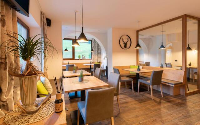 Hotel Alpenfrieden
