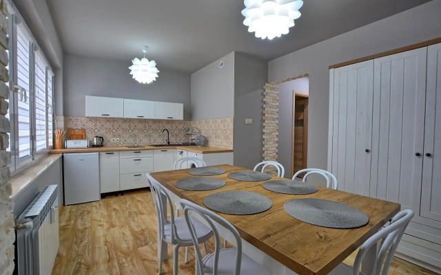 Apartament Dworcowa 4