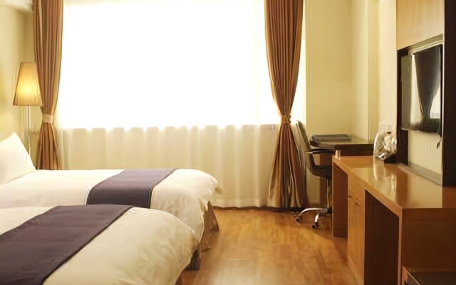 V Yeginn Hotel