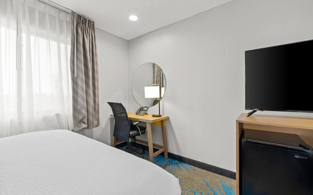 Days Inn by Wyndham Wall