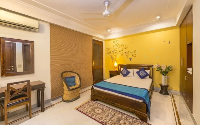 OYO Premium Saket