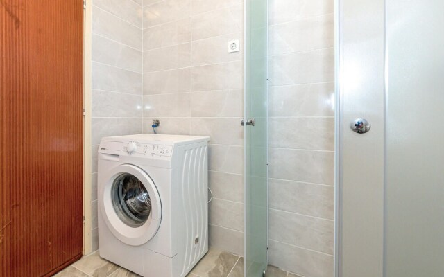 Nice Home in Lozovac With Wifi and 3 Bedrooms