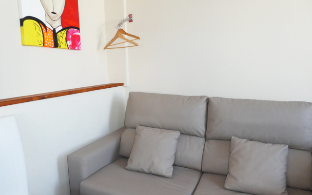 Apartamentos Mesones 18 3000