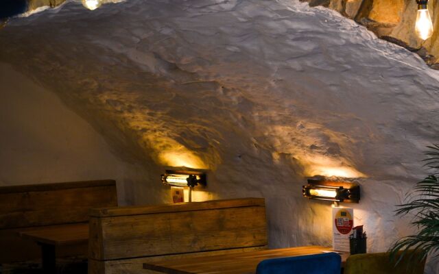 Golden Fleece Inn Tremadog