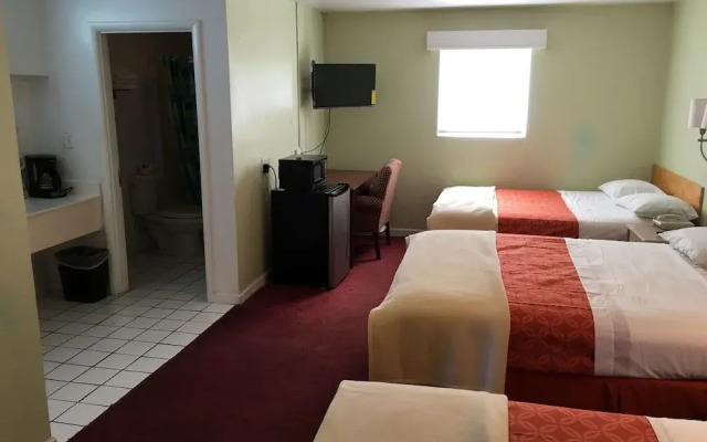 Dixie Plaza Hotel