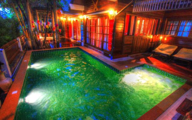 Lanna Pool Villa