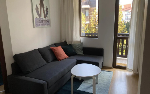 2 BR apartment next to Gondola Ski Lift