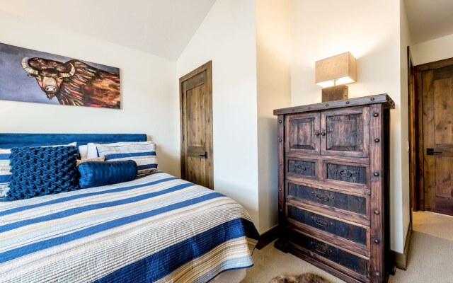 1470 Bangtail Way Condo Unit B