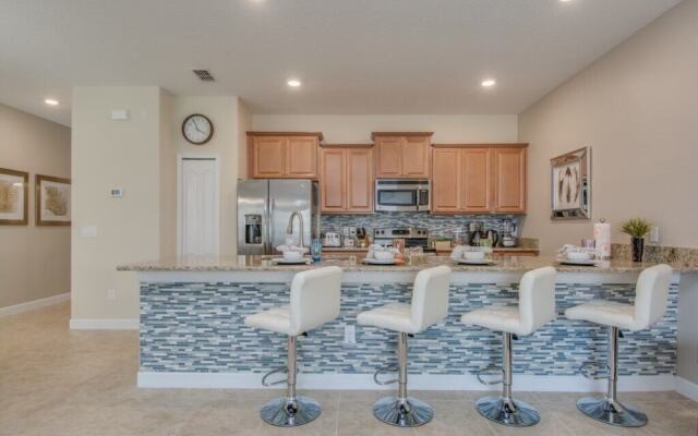 Fully Equiped 4 Bedroom Villa